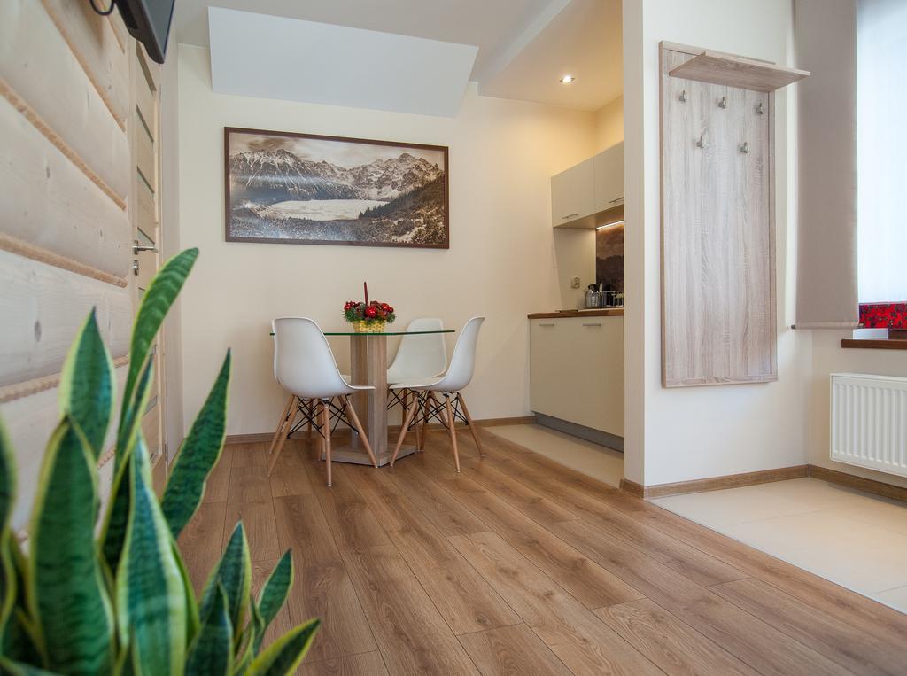 Domek & Apartament Na Ogrodzie Suche Buitenkant foto